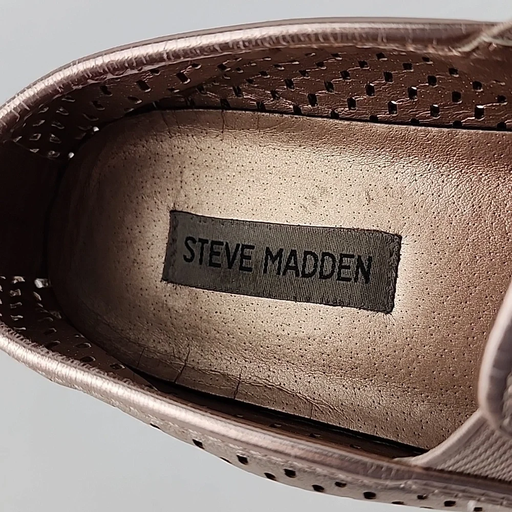 Steve Madden Women's Slip On Flat Shoes Perforated Rose Gold Size 9M - Picture 11 of 13